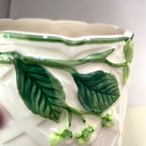 Otagiri Japan Vintage Ceramic Vase Embossed Hand Painted Berries Floral 6" Tall - Picture 7 of 10